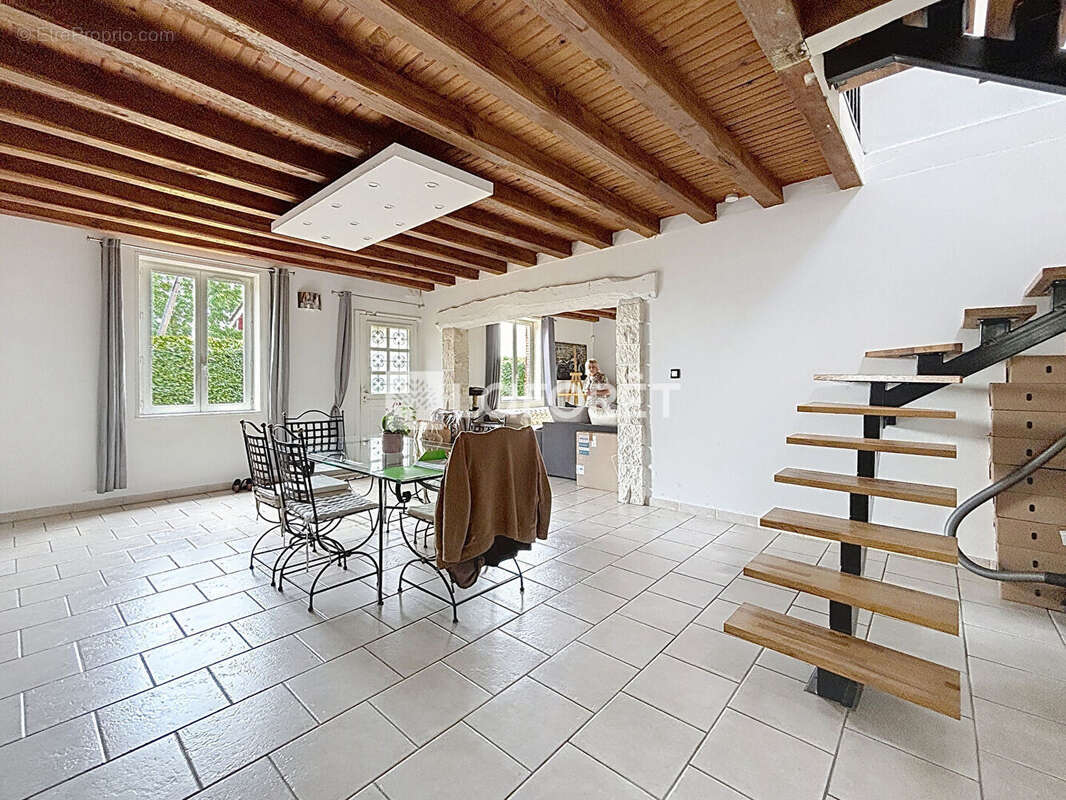 Maison à SAINTE-MARGUERITE-DE-L&#039;AUTEL