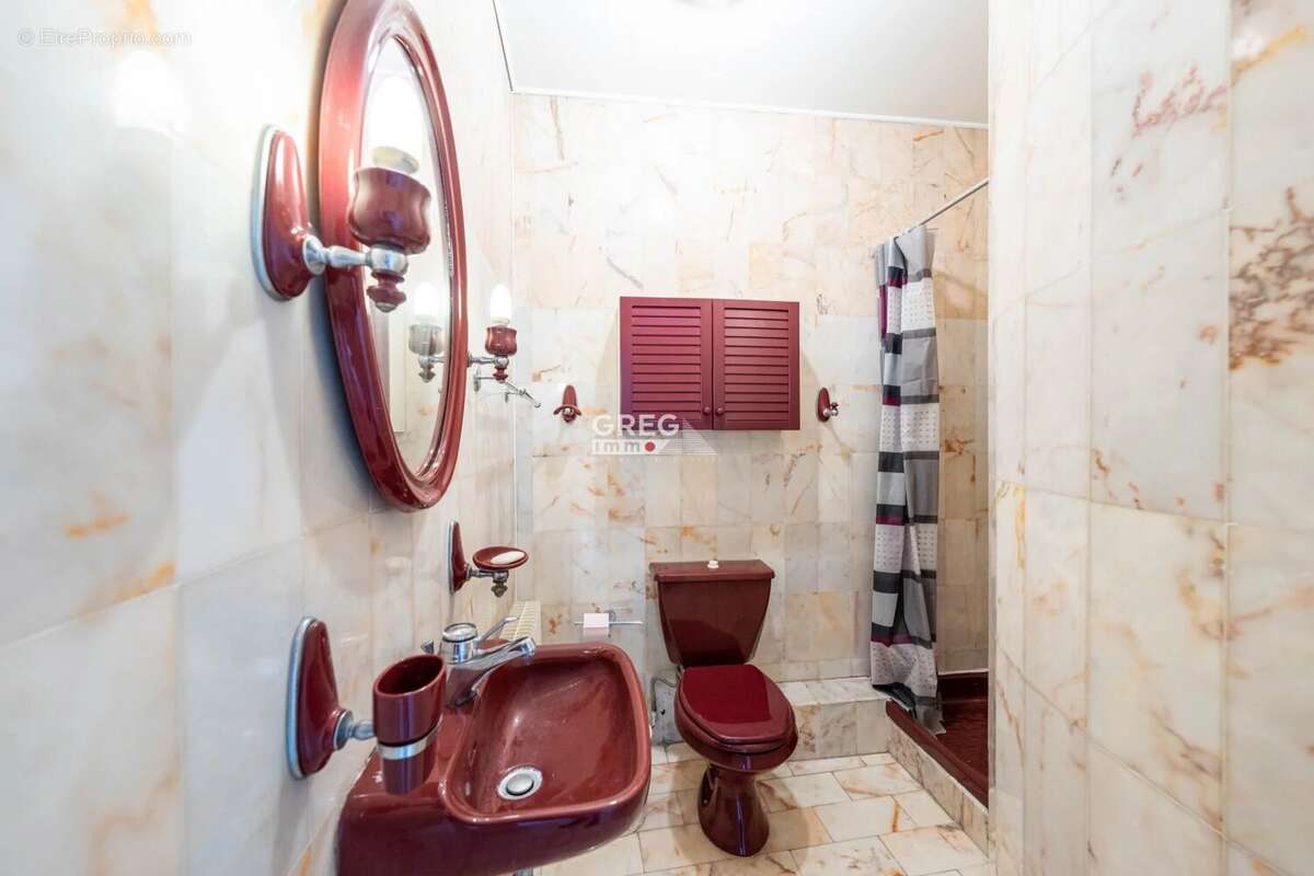 Appartement à VILLENEUVE-LOUBET