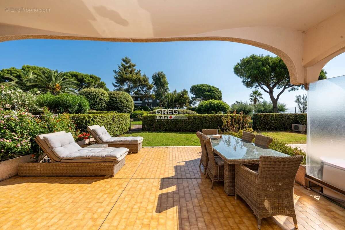 Appartement à VILLENEUVE-LOUBET