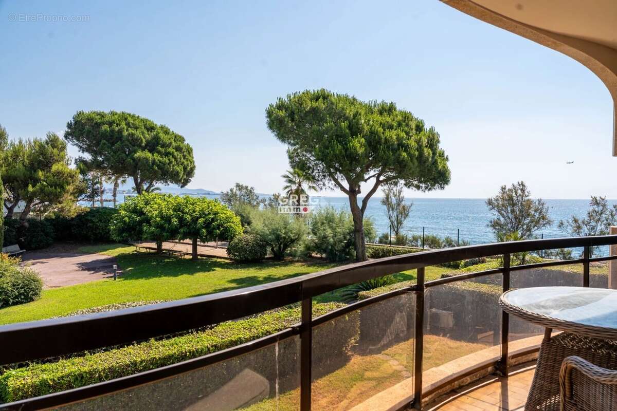 Appartement à VILLENEUVE-LOUBET