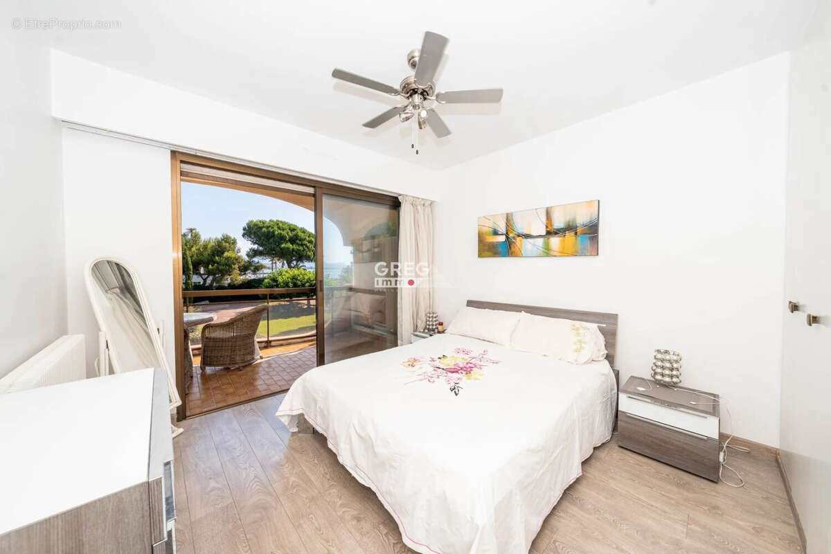 Appartement à VILLENEUVE-LOUBET