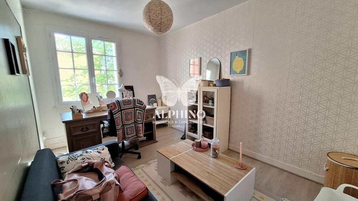 Appartement à THIVIERS