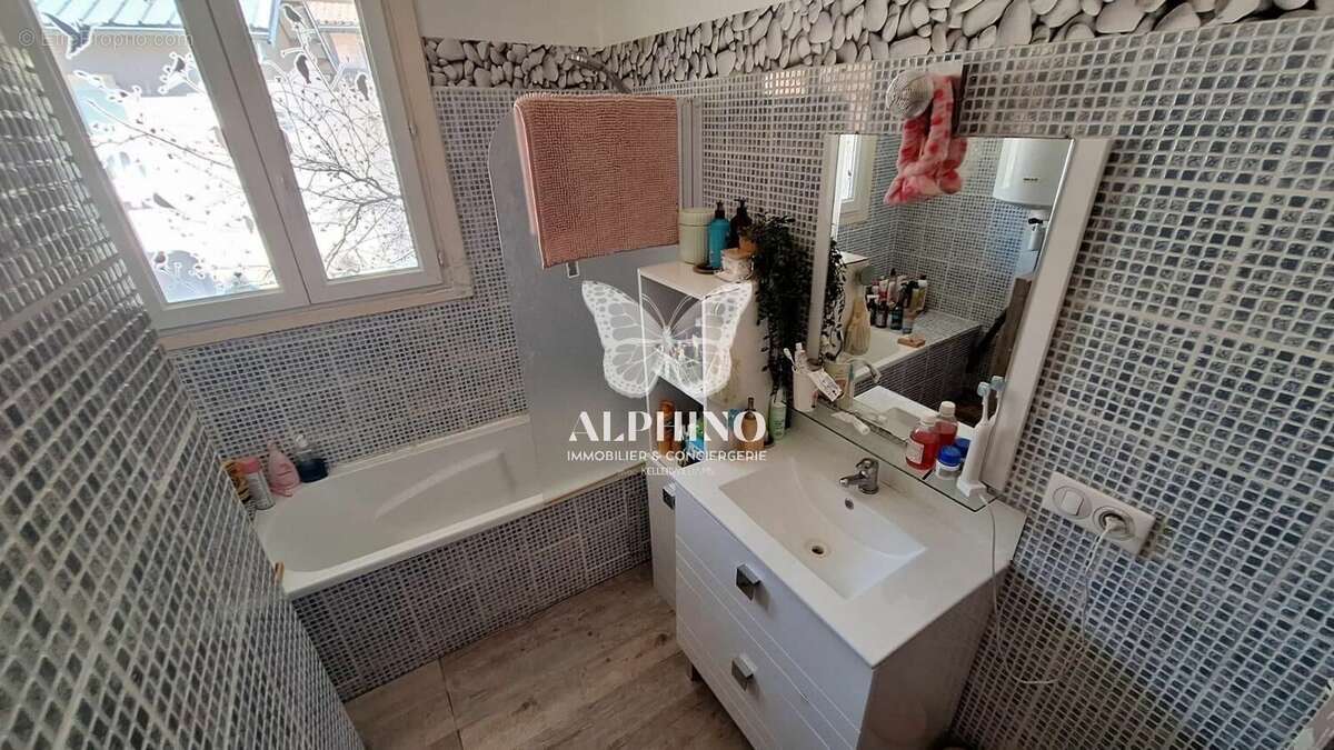 Appartement à THIVIERS