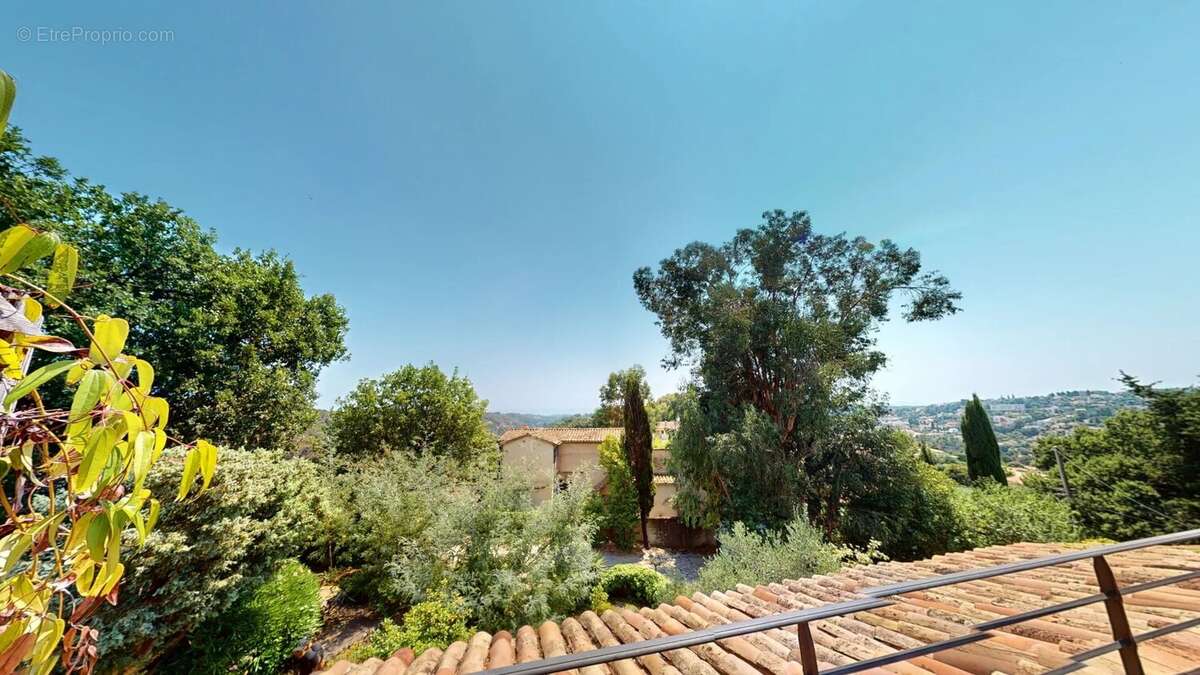 Appartement à VENCE