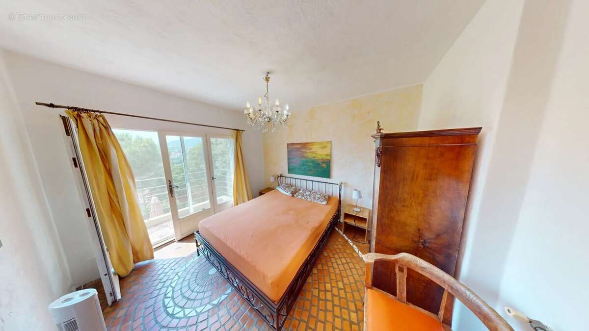 Appartement à VENCE