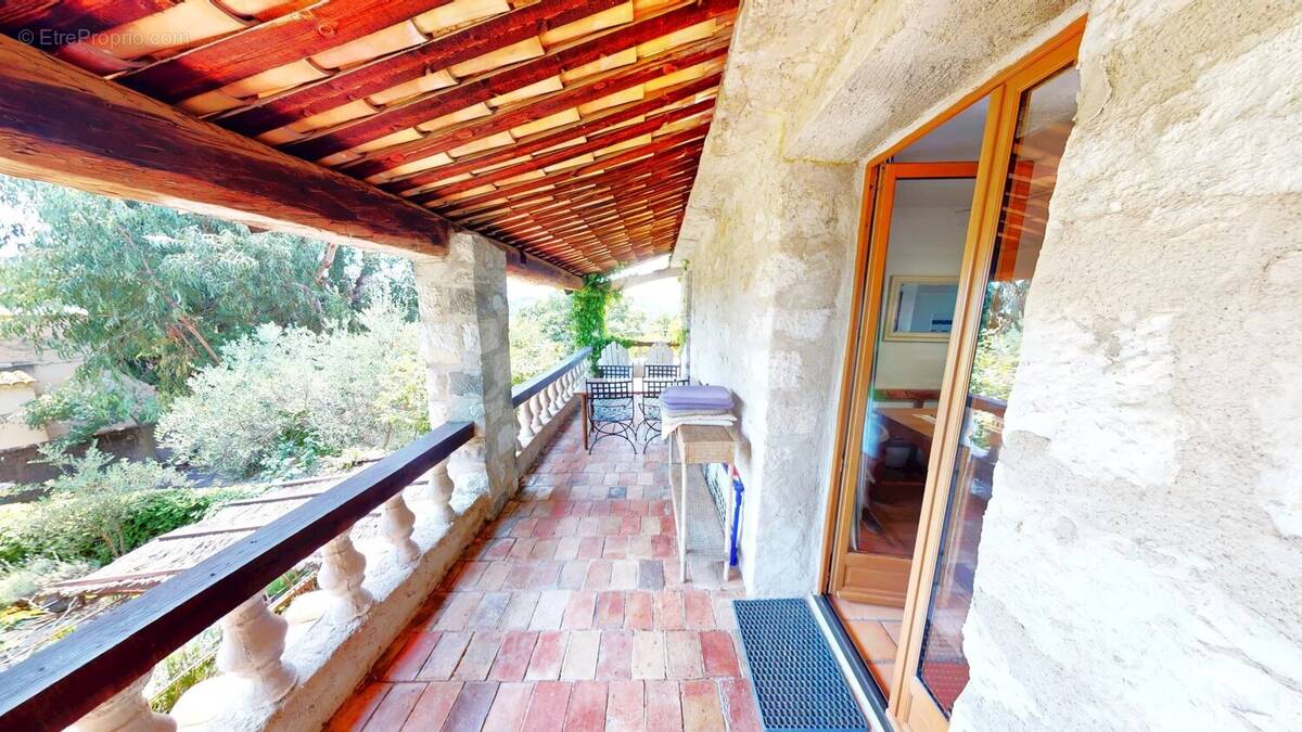 Appartement à VENCE