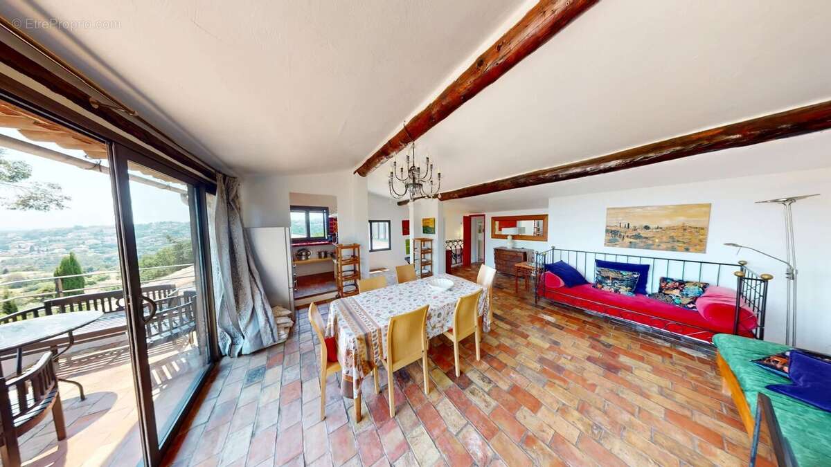 Appartement à VENCE