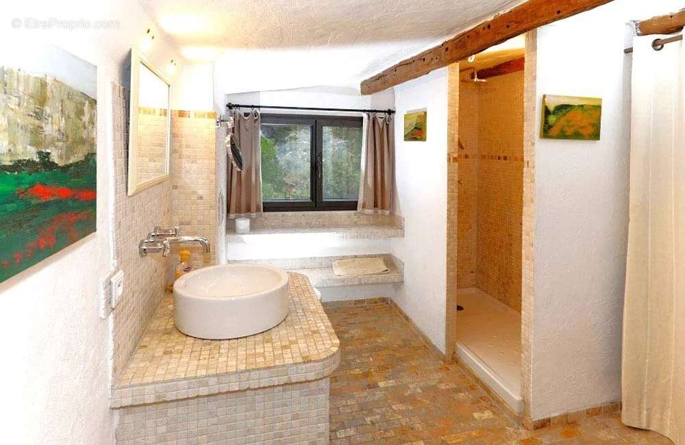 Appartement à VENCE