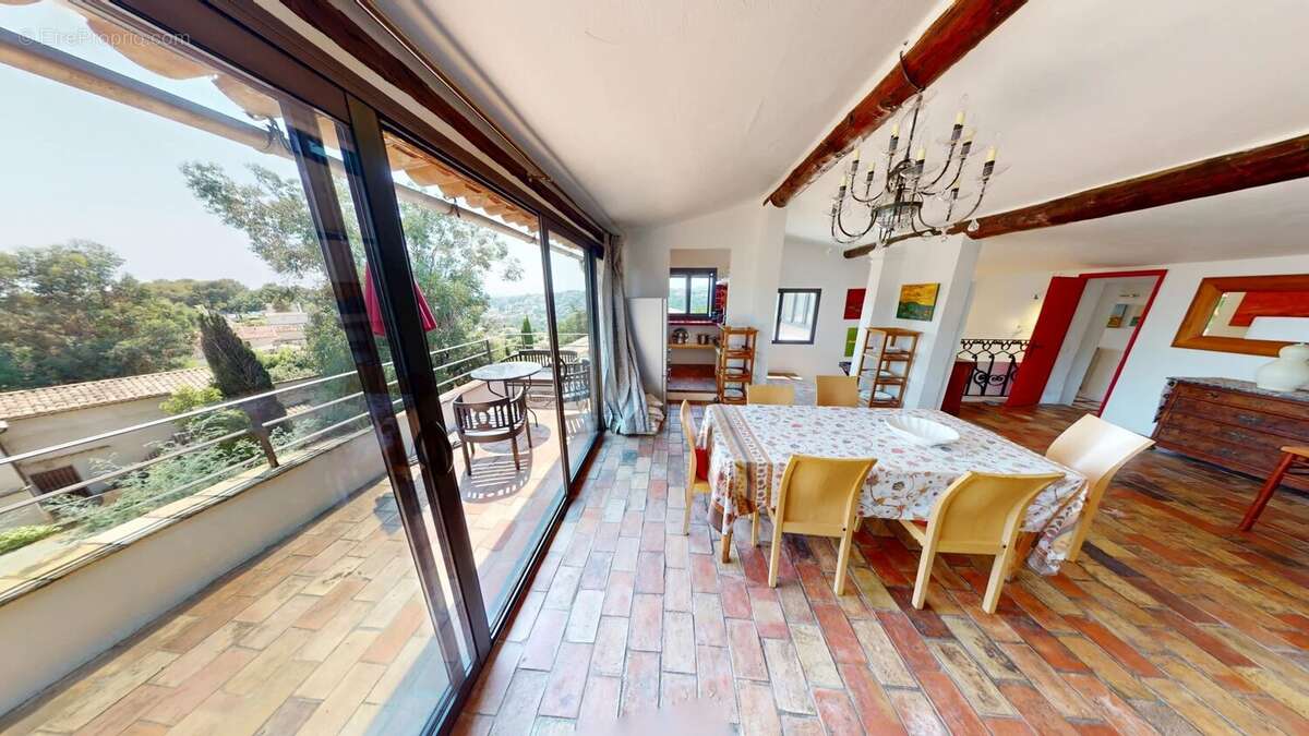 Appartement à VENCE