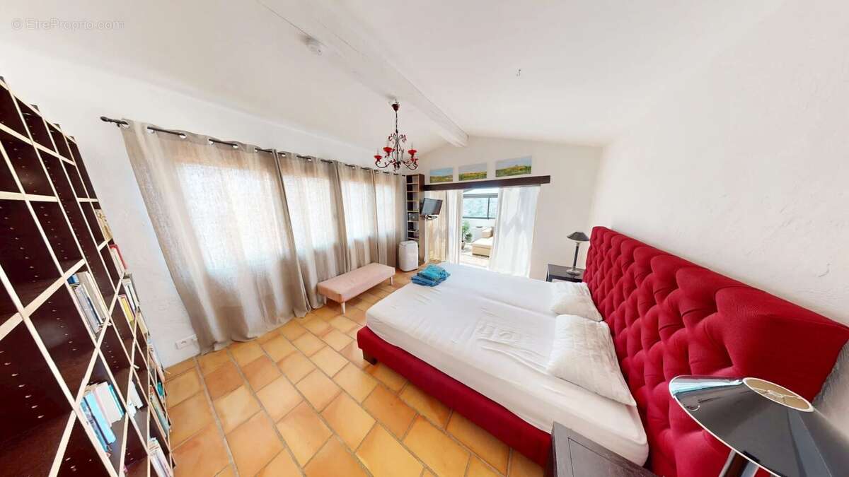 Appartement à VENCE