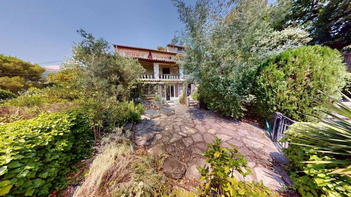 Appartement à VENCE