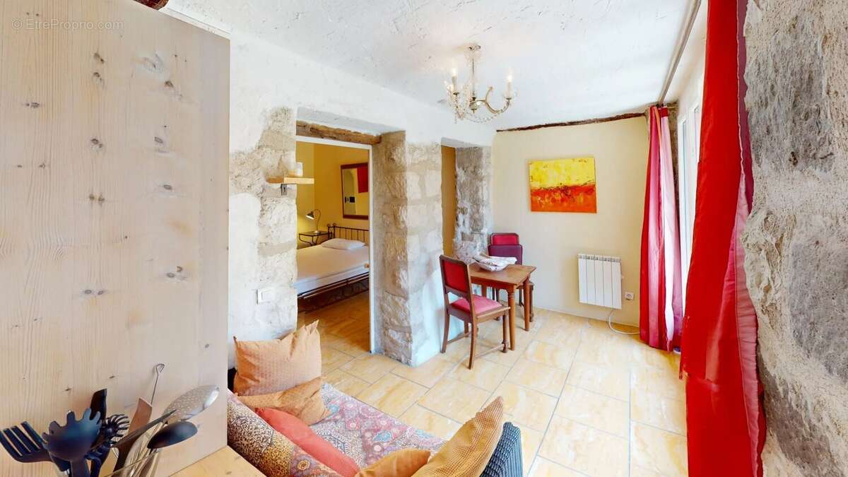 Appartement à VENCE
