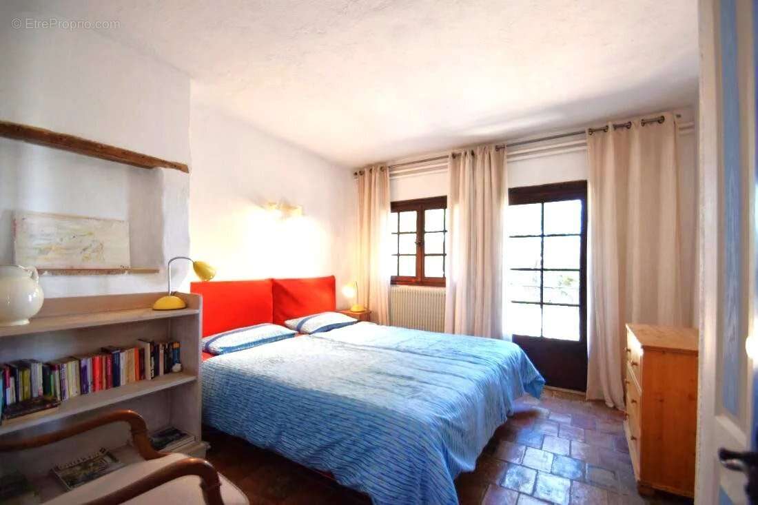 Appartement à VENCE