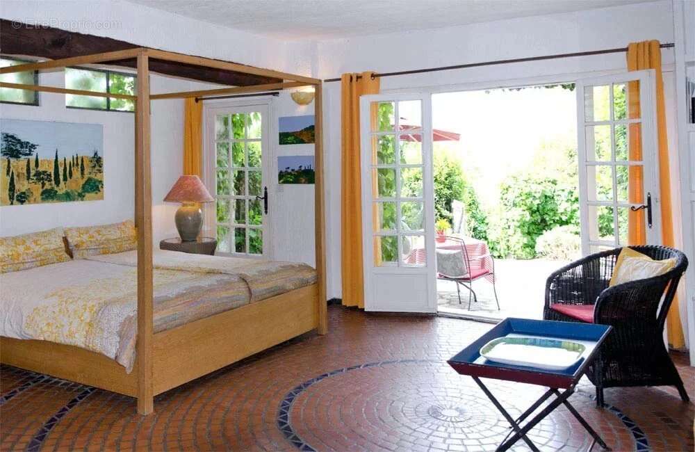 Appartement à VENCE