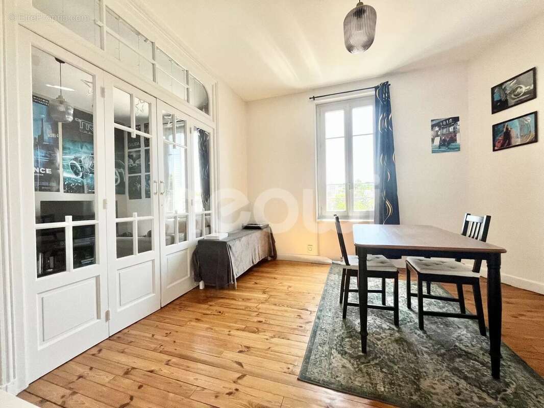 Appartement à CHAMALIERES