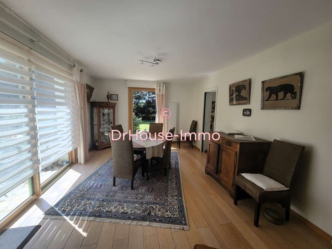 Maison à ROZ-SUR-COUESNON