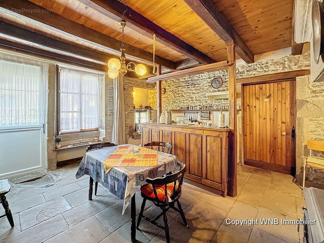 Maison à MARTINVELLE