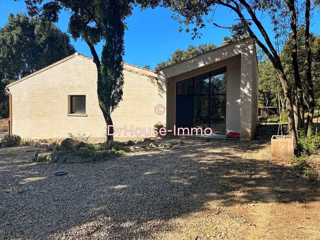 Maison à SAINT-MATHIEU-DE-TREVIERS