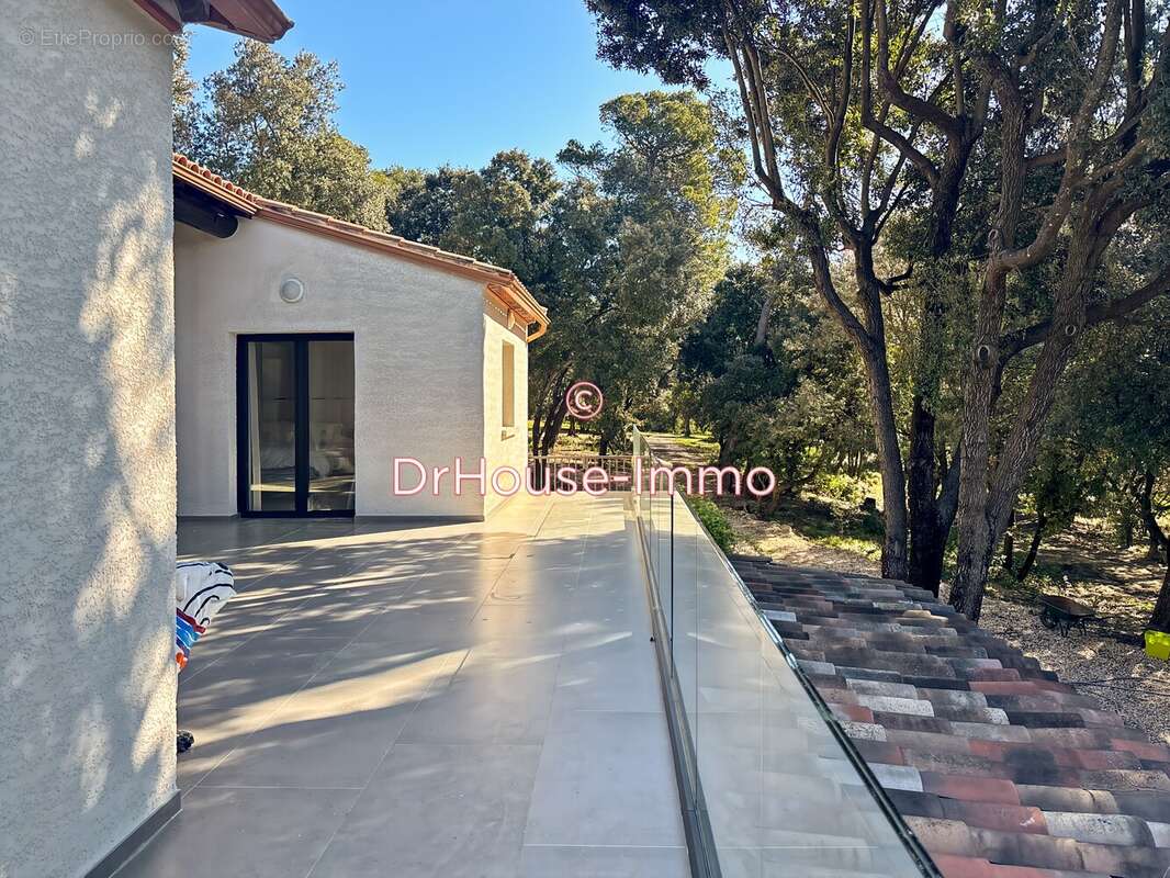 Maison à SAINT-MATHIEU-DE-TREVIERS