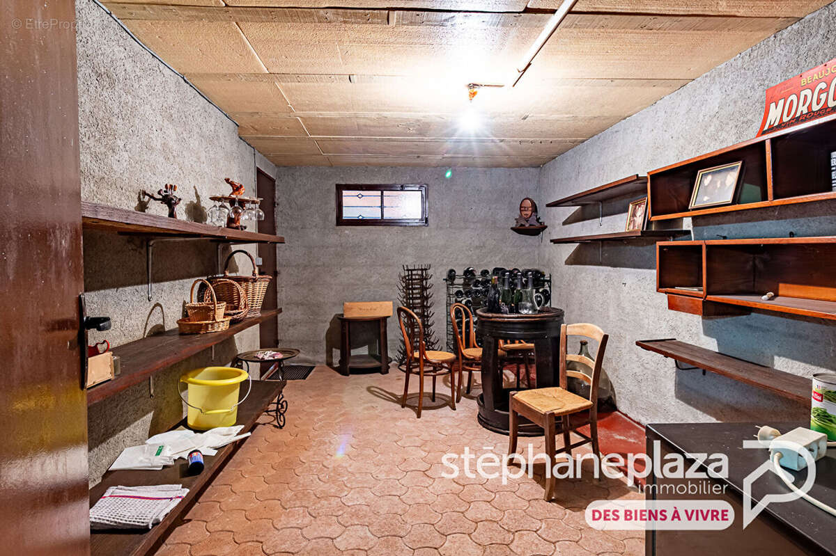 Maison à VILLIE-MORGON