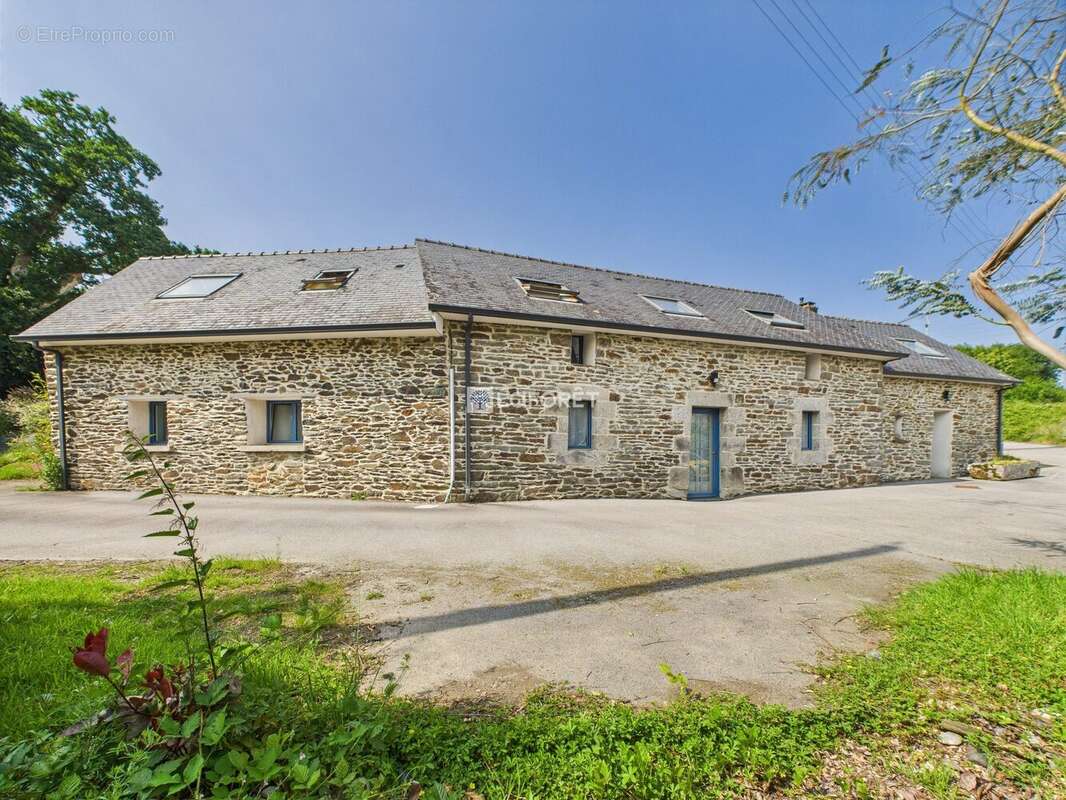 Maison à PLONEVEZ-DU-FAOU