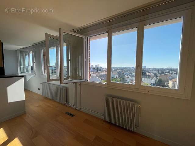 Appartement à MAISONS-ALFORT