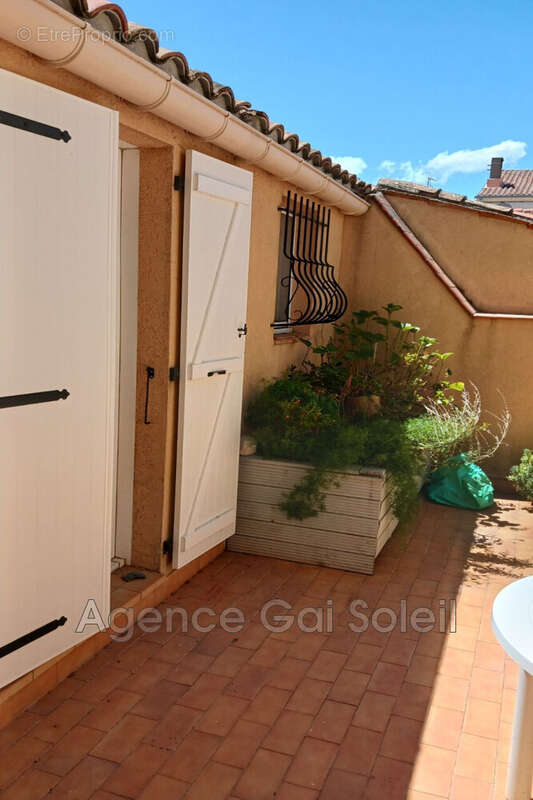 Maison à NISSAN-LEZ-ENSERUNE