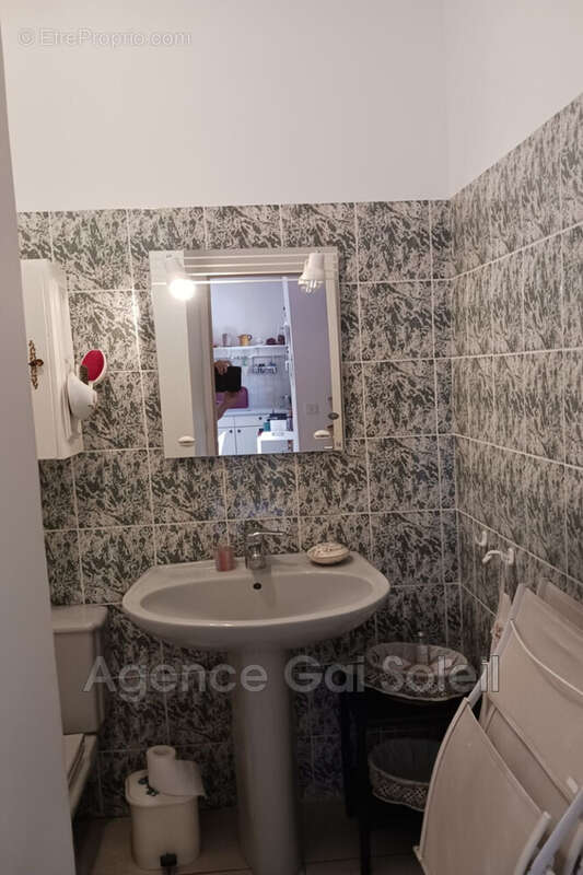 Maison à NISSAN-LEZ-ENSERUNE