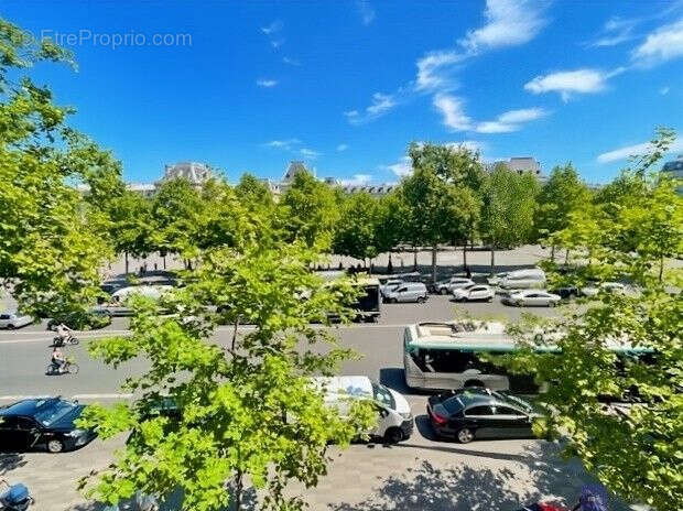 Commerce à PARIS-3E