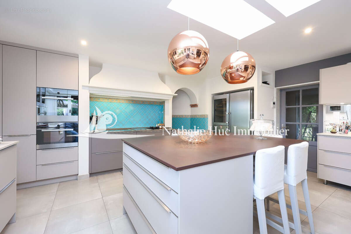 Maison à SAINT-ESTEVE