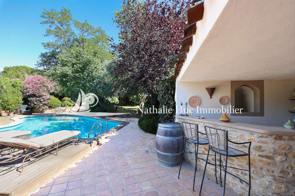 Maison à SAINT-ESTEVE