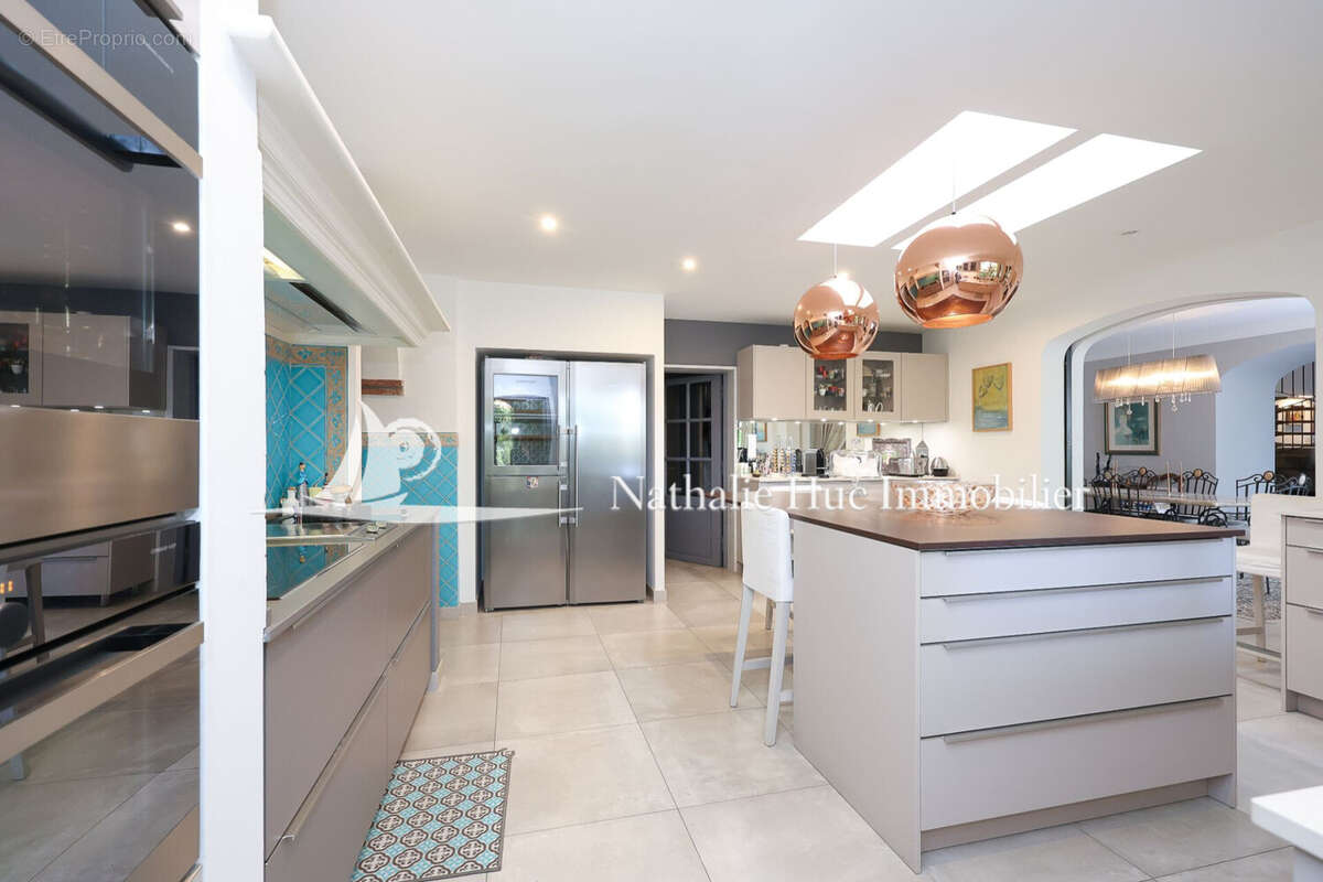 Maison à SAINT-ESTEVE