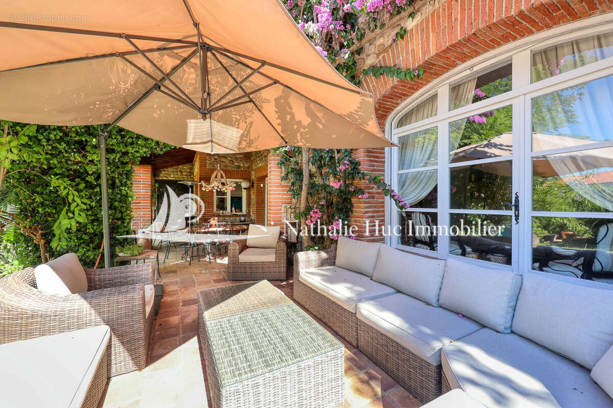 Maison à SAINT-ESTEVE