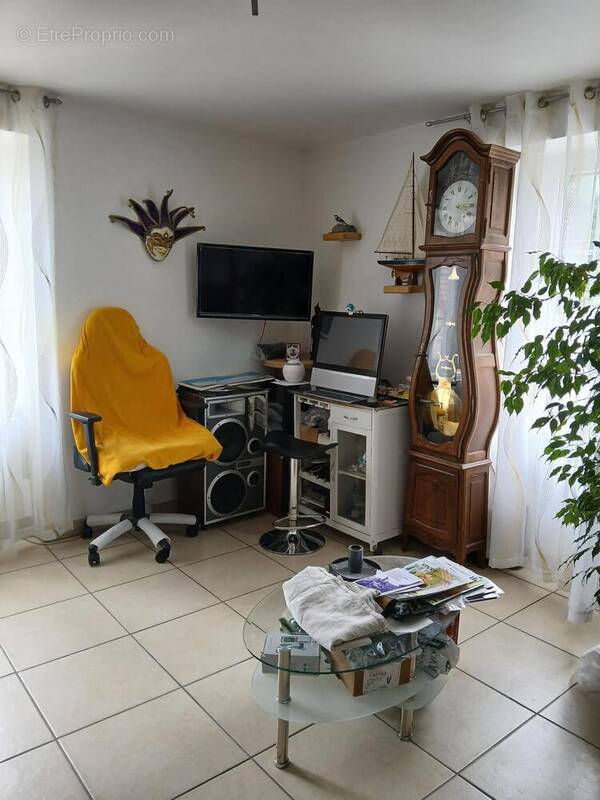 Photo 1 - Appartement à ROUGEMONT-LE-CHATEAU