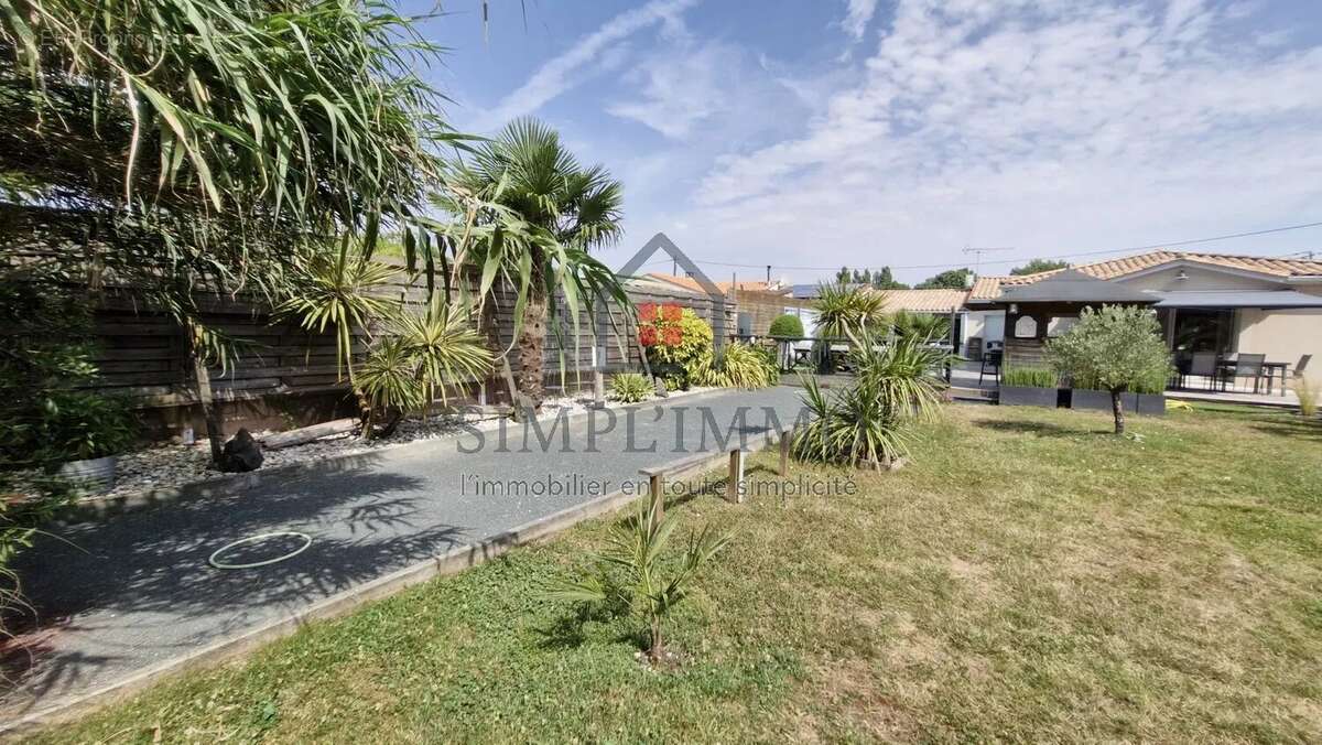 Maison à TONNAY-CHARENTE