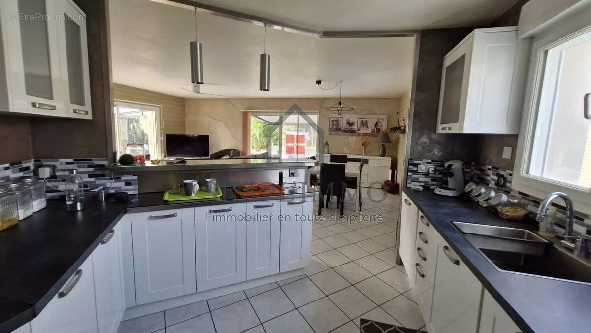 Maison à TONNAY-CHARENTE