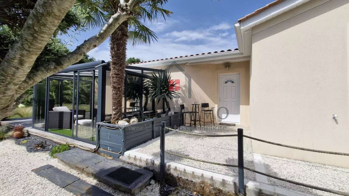 Maison à TONNAY-CHARENTE