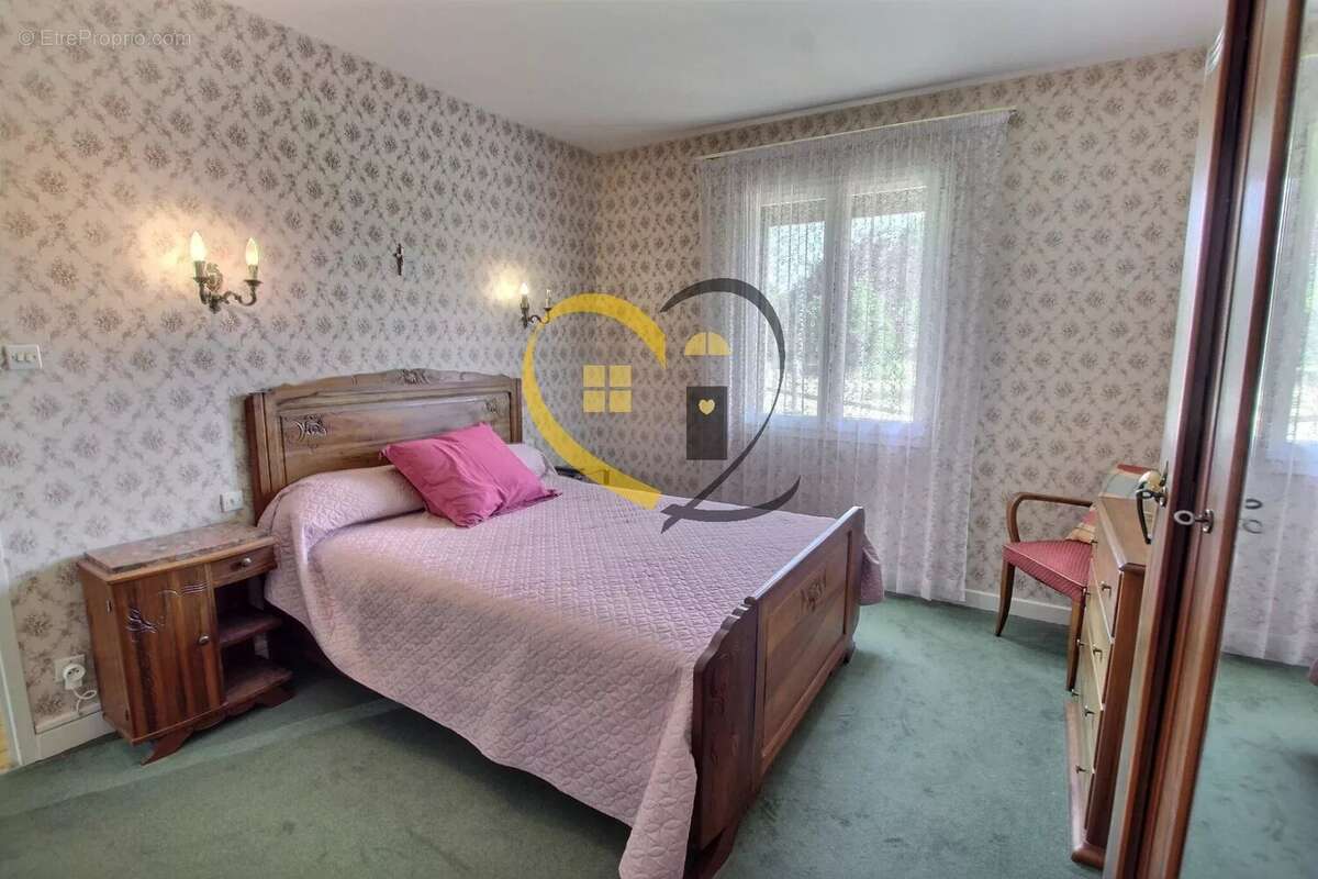 Maison à MEHUN-SUR-YEVRE