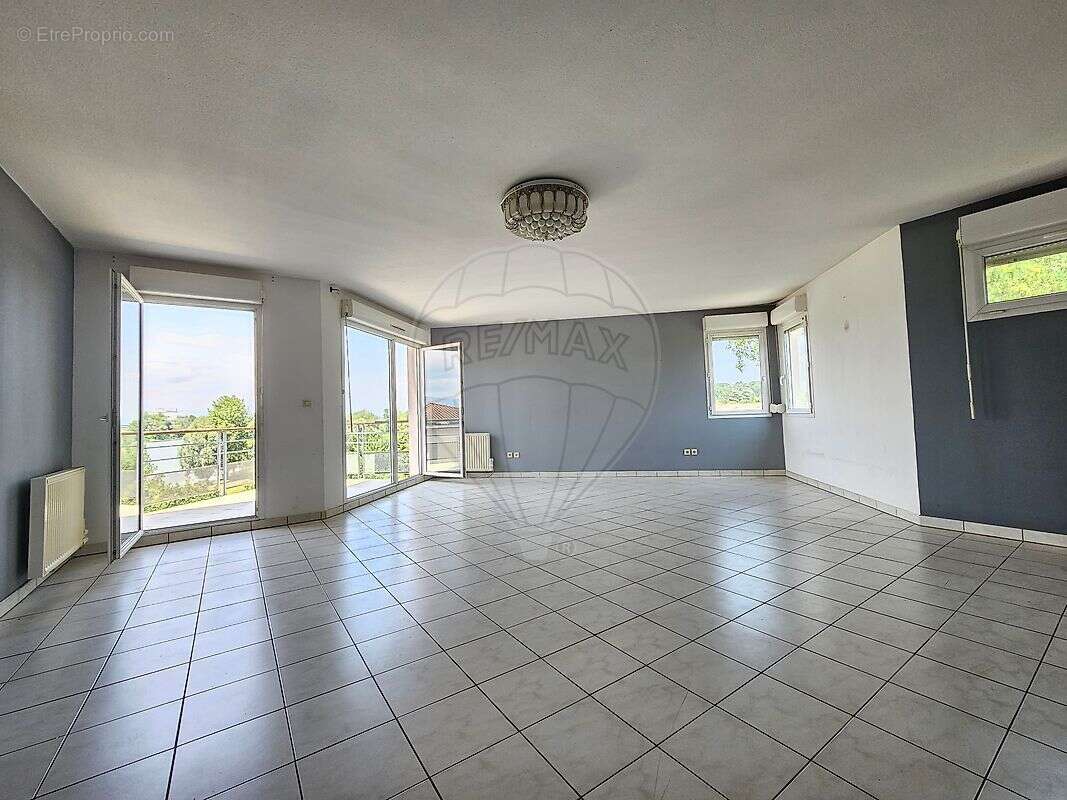 Appartement à JASSANS-RIOTTIER