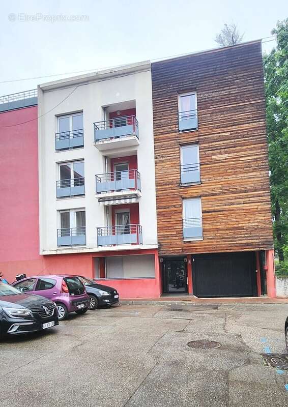 Appartement à SAINTE-FOY-LES-LYON