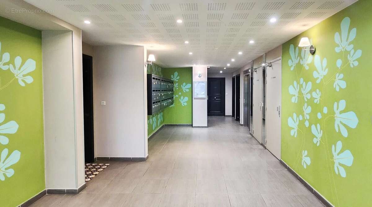 Appartement à SAINTE-FOY-LES-LYON