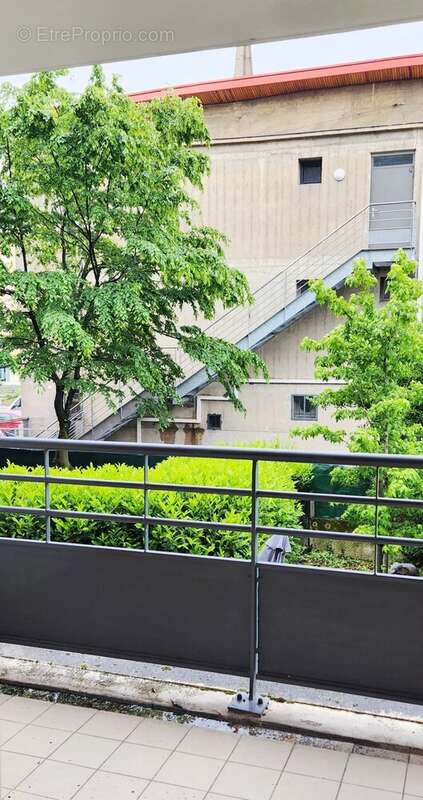 Appartement à SAINTE-FOY-LES-LYON