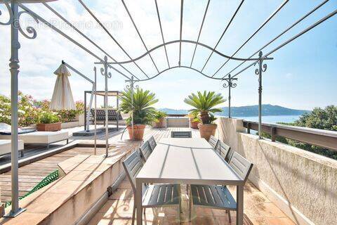 Appartement à VILLEFRANCHE-SUR-MER