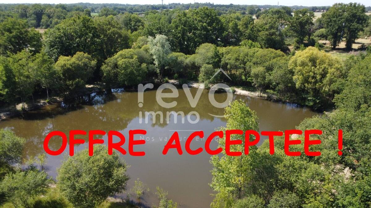 Terrain à NORT-SUR-ERDRE