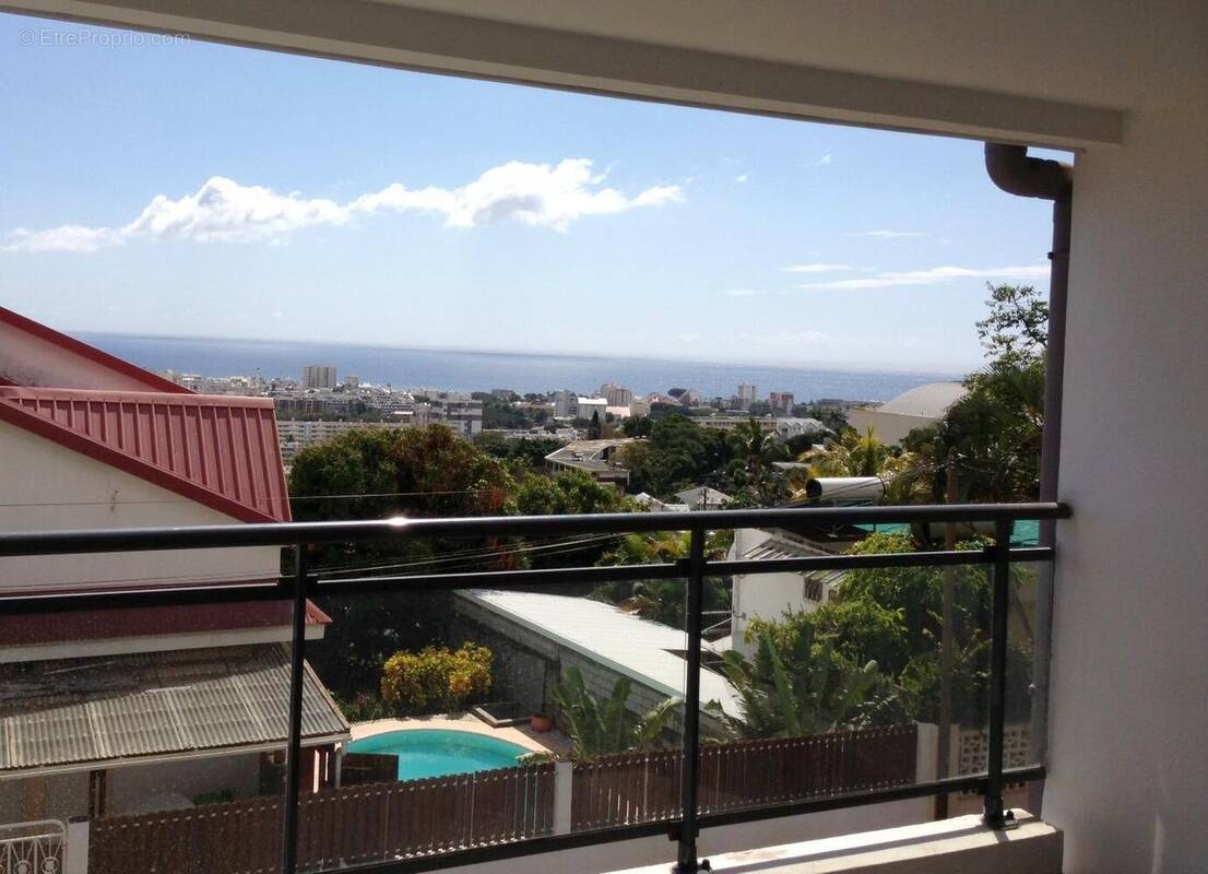 Appartement à SAINT-DENIS