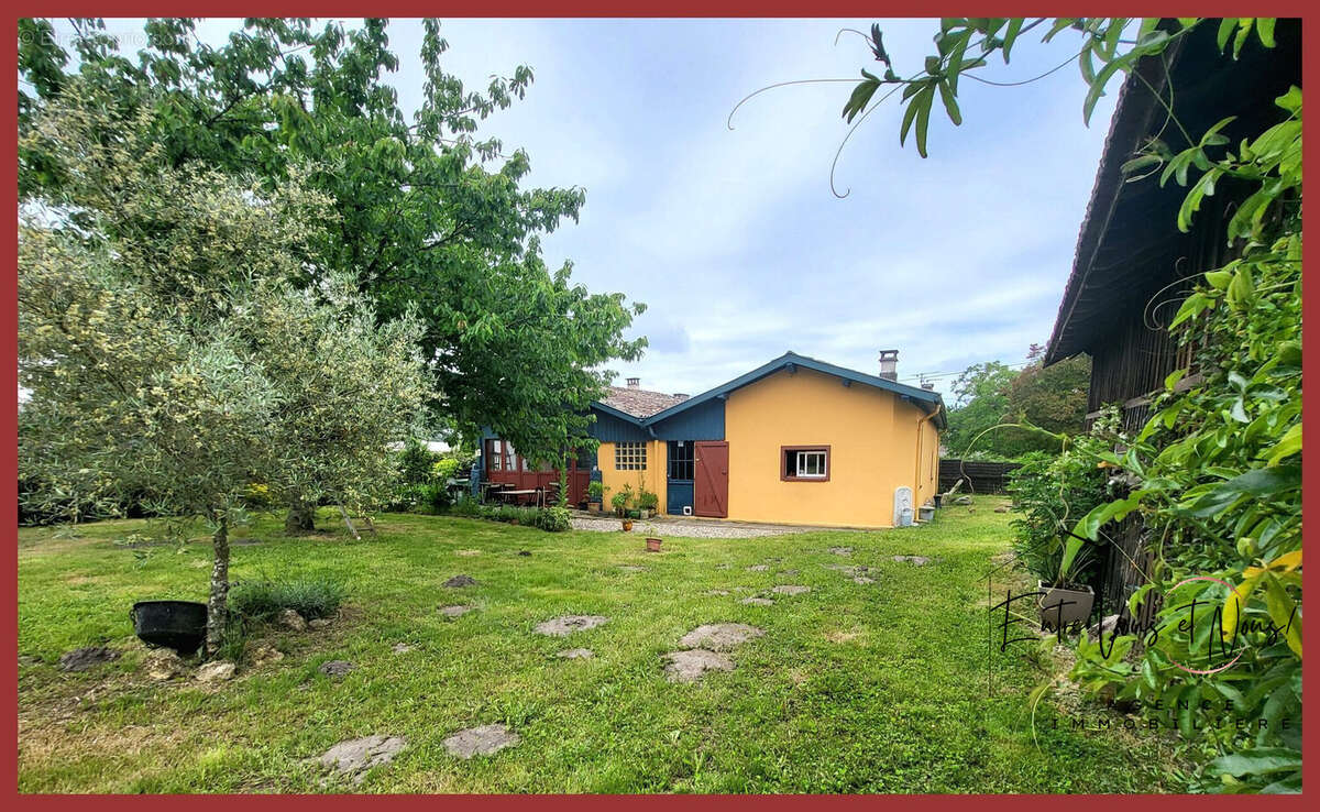 Maison à COURS-LES-BAINS