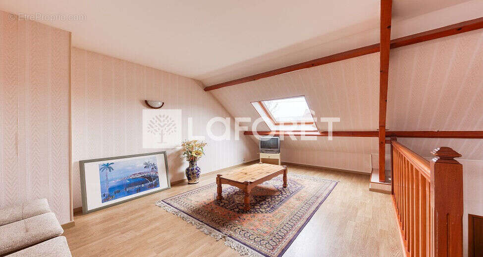 Maison à ROISSY-EN-BRIE