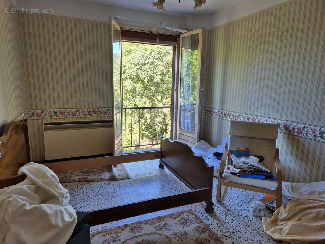 Maison à LAVAL-PRADEL