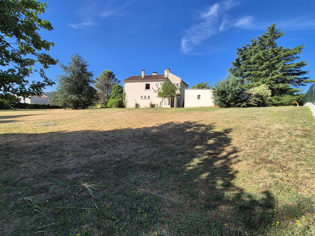 Maison à LAVAL-PRADEL