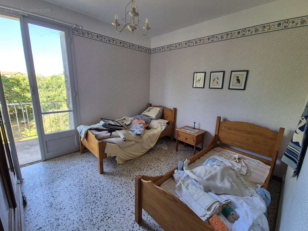 Maison à LAVAL-PRADEL